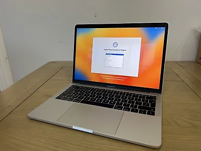 Apple MacBook Pro 13 (256GB SSD Intel Core I5-Core I5-7360U 2.3GHz 8GB)... • £230