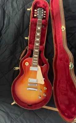 Gibson Les Paul 70’s Deluxe Cherry Sunburst • $3450