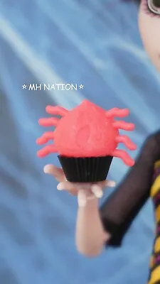 Monster High Frankie's SCHOOL SPIRIT LUNCH SET Pink Spider Cup Cake - NO DOLL • $2