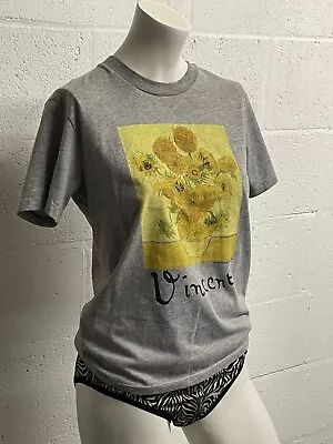 Vincent Van Gogh Sunflowers T Shirt Women's Size XS Grey National Gallery • £4.57