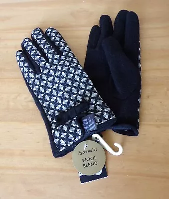 Accessorize Black & White Boucle Gloves BNWT Rrp £24.99 • £14.99