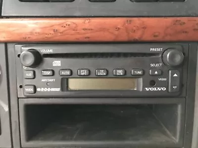 Volvo VNL CD PLAYER A/V Equipment (Radio) • $89.99