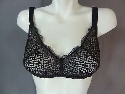 New Victoria's Secret Underwire Unlined Very Sexy Scoop Neck Sheer Demi Bra 36D • $17.99