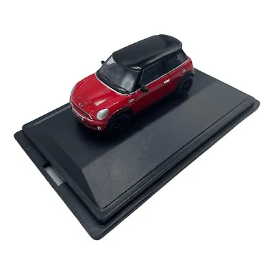 MINI Cooper S Hardtop R56 Chilli Red With Black Roof Diecast Car 1:76 OO Scale • $16.99