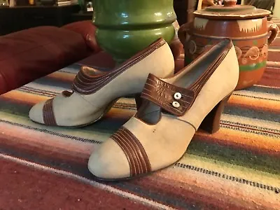 1920’s Art Deco Two Tone Tan Canvas & Brown Leather Flapper Shoes 4-5 • $256.35