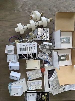 Huge Lot  Of X-10 SmartHome Radio Shack PowerHouse Equipment • $90