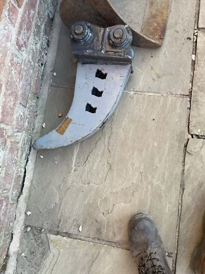 £200 • Buy Takeuchi 216 Ripper Tooth