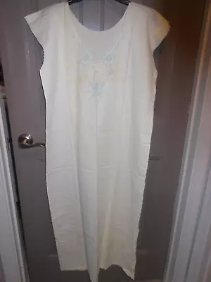 Vtg Ladies Long White Cotton Nightgown W/Blue Embroidery Arms/Neck/Chest • $2.99