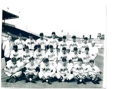 1946 Montreal Royals 8x10 Team Photo  Baseball Vintage Chuck Connors Canada • $5.95