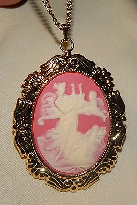 Lovely Swirled Rim Pink & Cream Greek Muse With Harp Cameo Pendant Necklace • $14.24