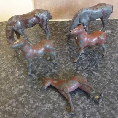 Vintage Die-cast Toy Farmyard Brown Horses & Ponies Good Condition For Age • £13.99