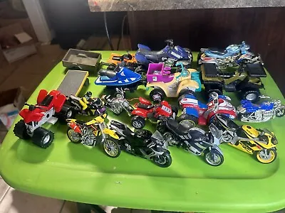 20x MOTORCYCLE & 4 Wheeler Lot New Ray Suzuki Trailers Wench Maisto RoadChamps • $20