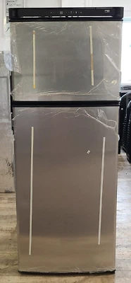 $950 • Buy Norcold 9.7 Cu.Ft 12V RV Refrigerator N10DCSSR DC Solar Cabin Camper Trailer RH