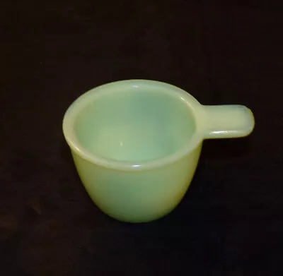 JEANETTE JADEITE GREEN  GLASS MEASURING CUP -1/4 CUP  2 Oz. JADITE   GLOWS • $20