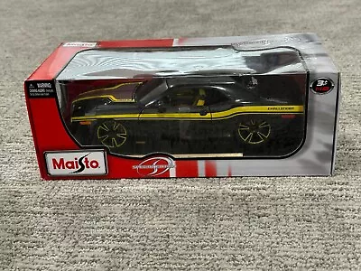 Nice Maisto Black  1/18 Scale Metal 2006 Dodge Challenger Concept Car- MIB • $5.55