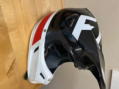 $250 • Buy 2019 Fox V3 Motocross Helmet XL