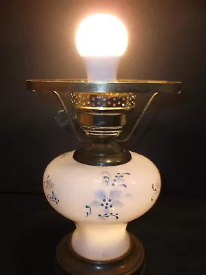 VINTAGE  Lamp - GONE WITH THE WIND White & Blue Floral Brass Base - No Shade • $27.95