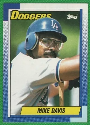 Mike Davis - 1990 Topps #697 - Los Angeles Dodgers Baseball Card • $1.25