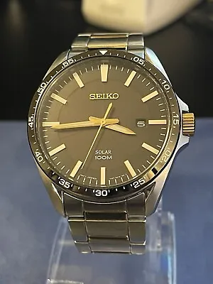 Seiko Selection Men's Black Watch V157-0CPO • $110