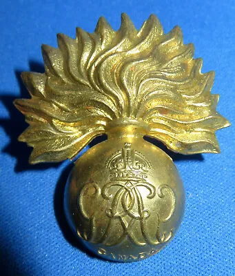 WW2 Vintage Canadian GRENADIER GUARDS CAP BADGE Canada British France CEF WWII  • $20