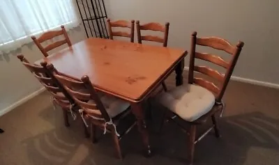 $180 • Buy Dining Suite Table With 6 Chairs - Excellent Condition
