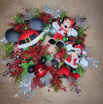 Disney Mickey & Minnie Mouse Christmas Wreath!  BEAUTIFUL Decoration! • $205