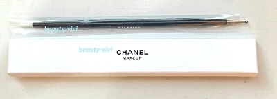 £13.49 • Buy 1 X New In Box Chanel Makeup Lip Brush For Lipstick And Lip Gloss Sample Cards