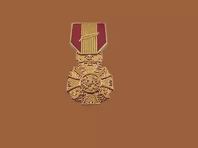 U.s Military Vietnam Cross Of Gallantry Medal Hat Lapel Pin Mini Size 1 1/8  New • $9.95