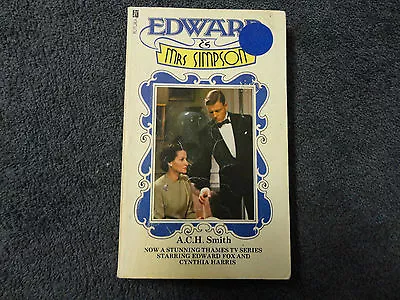 Edward & Mrs Simpson  By  A.c.h. Smith (small Pb Book ) ** • $8.35