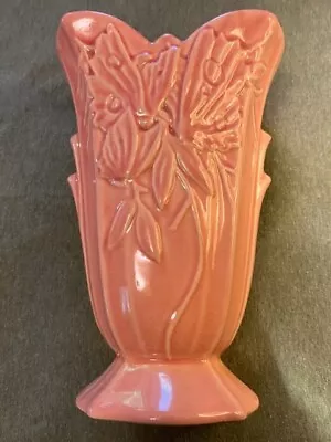 McCoy 1940s Butterfly Fan Vase Coral Gloss Near Mint Condition Sharp Detail • $145