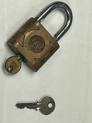 Vintage  Yale   Padlock - Yale & Towne Inc.  USA With 2 Keys! • $25