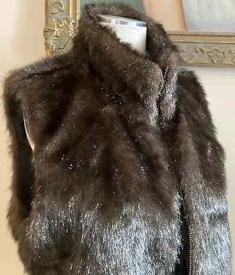 YUJIA Ladies Women Faux Fur Vest Faux Mink Full Zip Brown Size Medium EUC • $19.99