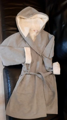 £5 • Buy La SENZA Size S/M Short Dressing Gown Grey