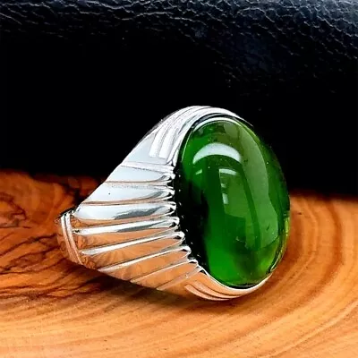 925k Silver Men Green Stone Handmade Ring  Emerald Stone Vintage Men Ring • $59