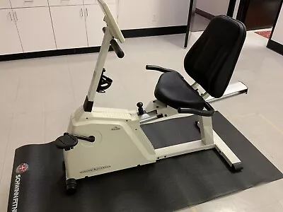 Fitness Cycle Vision Fitness R2200 Exercise Bike Semi-Recumbent Schwinn Flor Mat • $95