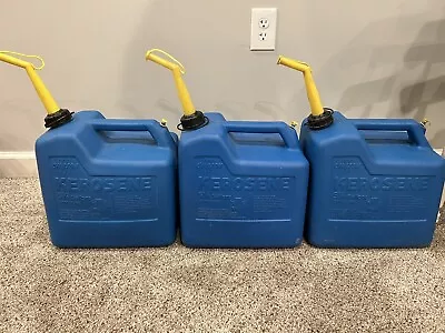 (1) Chilton 5 1/4 Gallon Blue Plastic Vented Kerosene Gas Can Pre Ban CLEAN USA • $69.99