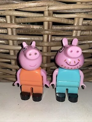 Peppa Pig Building Duplo Compatible Figures - 2 Figures Mummy Pig & Daddy Pig • £6