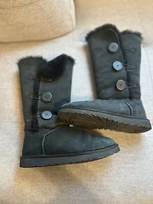 UGG Bailey Button Triplet II Women's Boot Size 7 - Black • $30