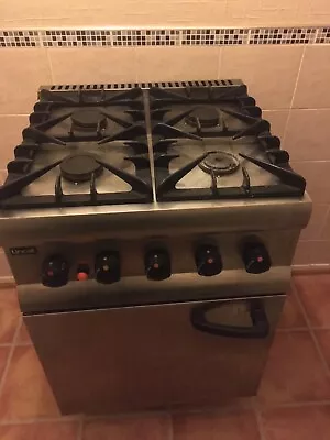£500 • Buy Commercial Lincat Silverlink 600 Natural -Gas 4 Burner Cooker Oven Range SLR6/N