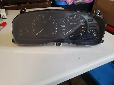 1998 Mercury Mystique LS 2.5L Cluster Speedometer Gauges Tach Instrument Contour • $40