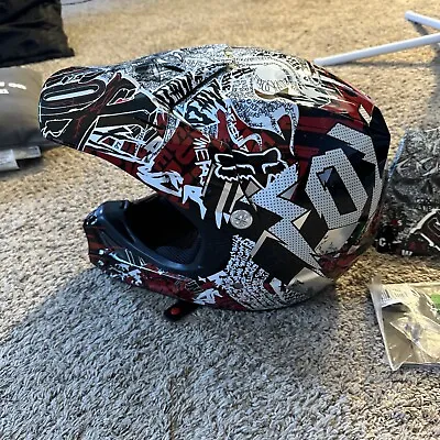 Red/White/Black Graffiti Fox V3 Pilot Motocross Helmet - XL (61/62cm) • $95