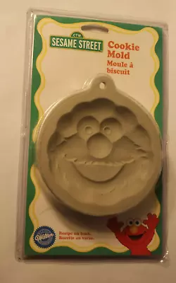 Elmo Sesame Street Decorative Face Cookie Mold Wilton Vintage 1998 2306-3460 • $19.99