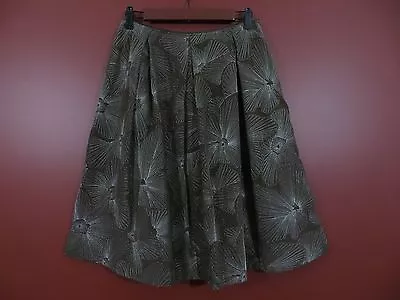 SK02415- TALBOTS Women 100% Silk Pleated Skirt Brown W/ Shiny Embroidery Sz 4  • $16.91