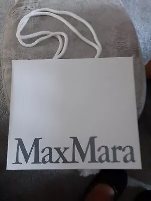 £1.25 • Buy MaxMara HARD PAPER CARRIER Bag SML/MEDsize Good Condition, GENUINE From Store 