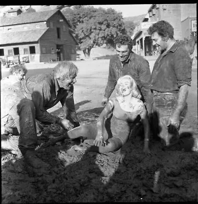 Sandra Giles Buddy Baer Don Megowan Mud Wrestling 1957 Original Camera Negative  • $39.99