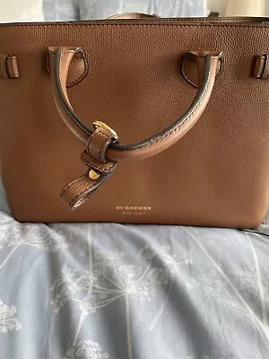 Burberry House Check Derby Leather Medium Banner Tote Bag Tan • £64