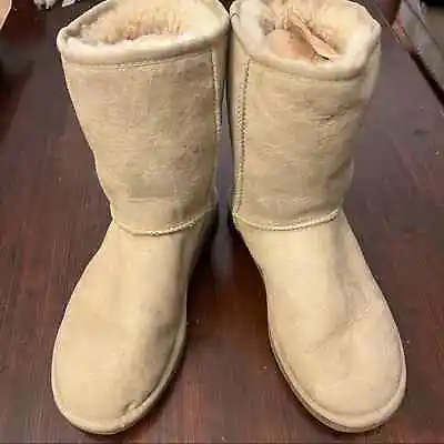 UGG Classic Short Boot Size 7 Sand • $80