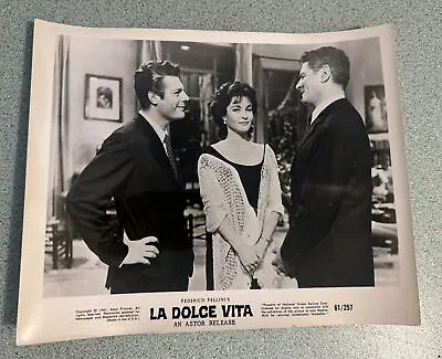 Original 1961 LA DOLCE VITA US PUBLICITY PHOTO Astor Fellini Marcello Movie • $29.99