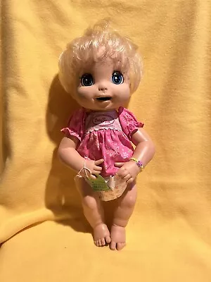 Beautiful Hasbro Original 2006 Interactive Baby Alive Doll With Soft Face WORKS • $18