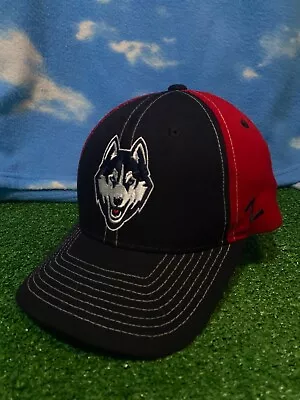 UConn Huskies Connecticut Hat Cap Youth Zephyr Snapback Black Red  H7 • $8.94